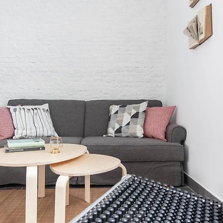 Spectacular Modern Apartment In The City Center セビリア エクステリア 写真