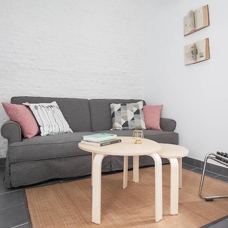 Spectacular Modern Apartment In The City Center セビリア エクステリア 写真
