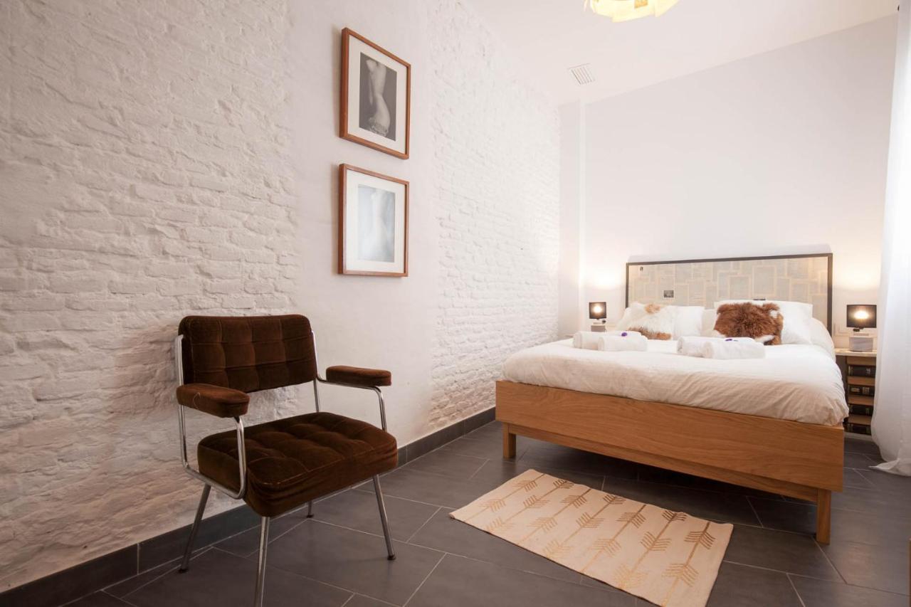 Spectacular Modern Apartment In The City Center セビリア エクステリア 写真
